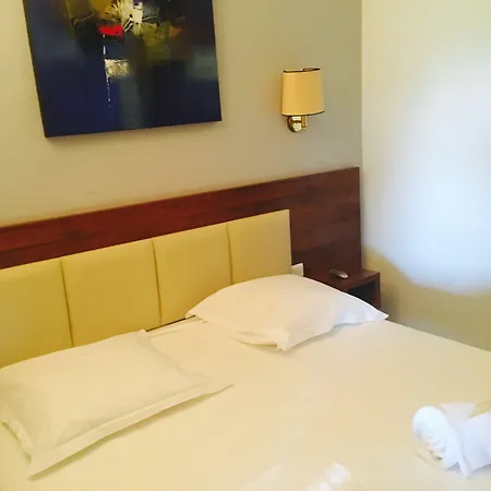 Hotel Les Hauts De Porto-vecchio 3*