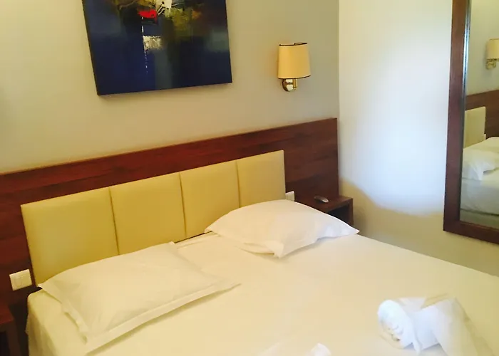 Hotel Les Hauts De Porto-vecchio 3*